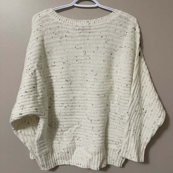 cream knit sweater with button detailing - Picture 5 of 6